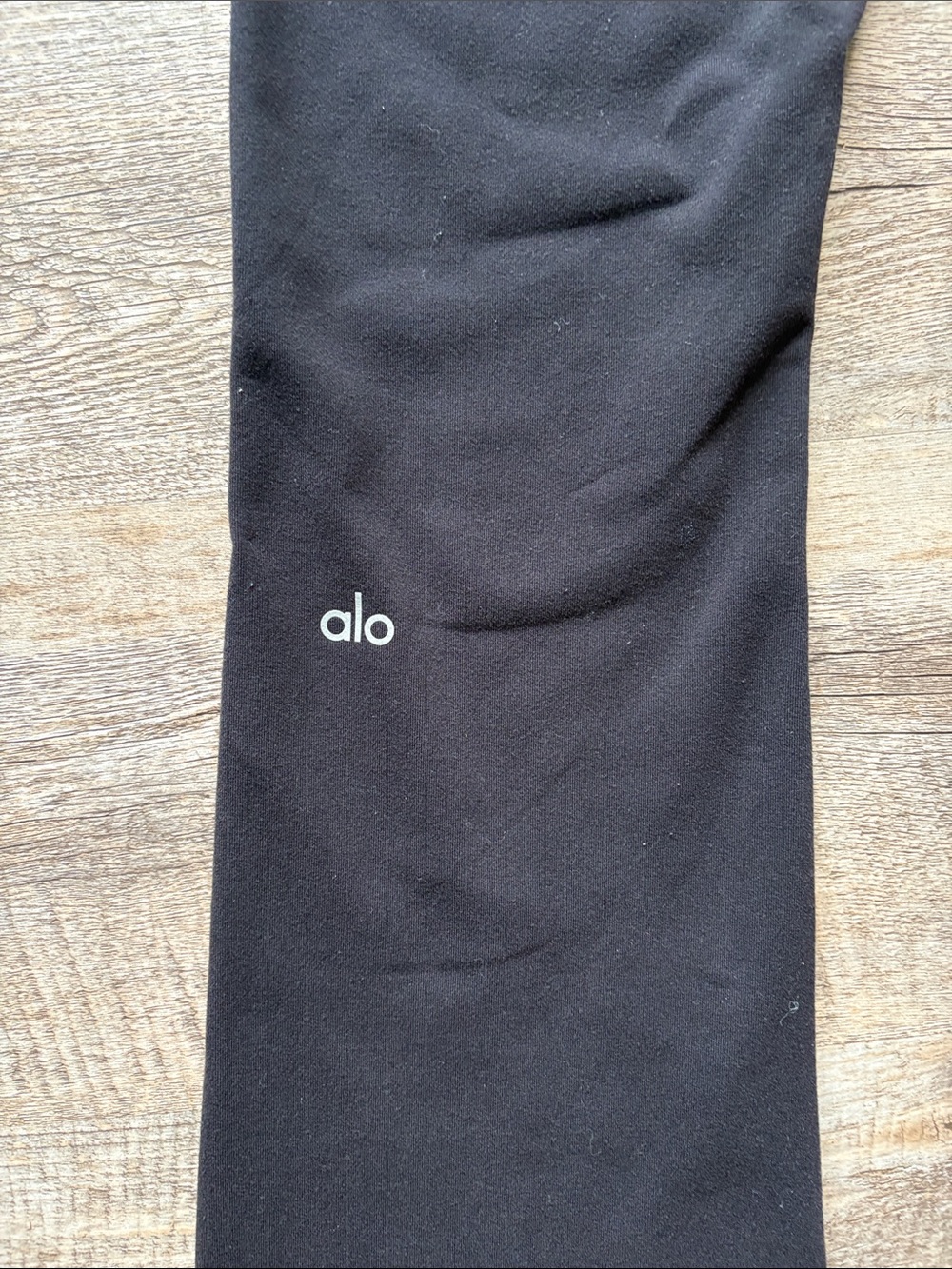 ALO Airbrush High-Waist Bootcut Leggings - Picture 4 of 4